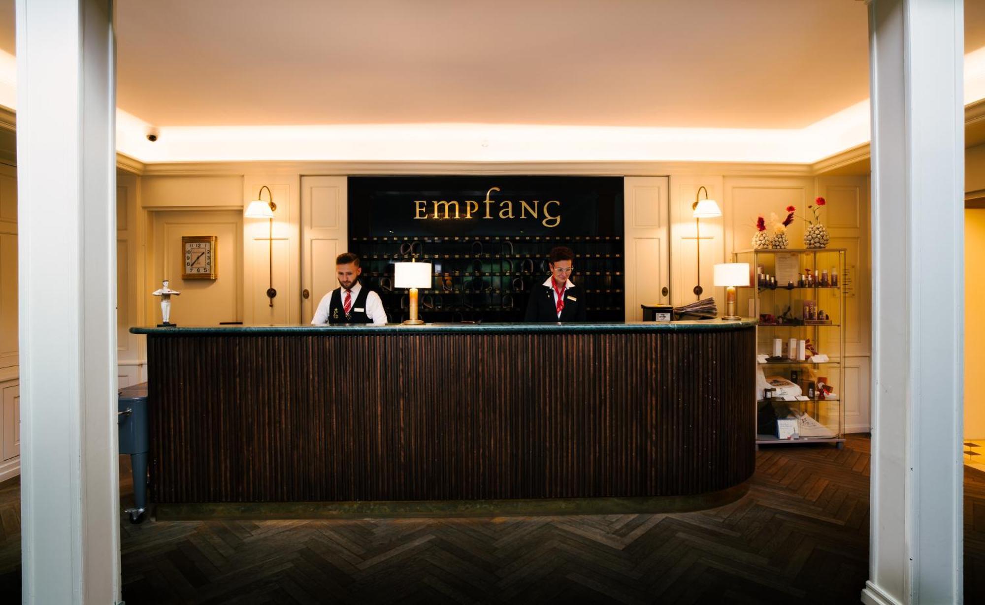 Hotel-Restaurant Erbprinz Ettlingen Exterior photo